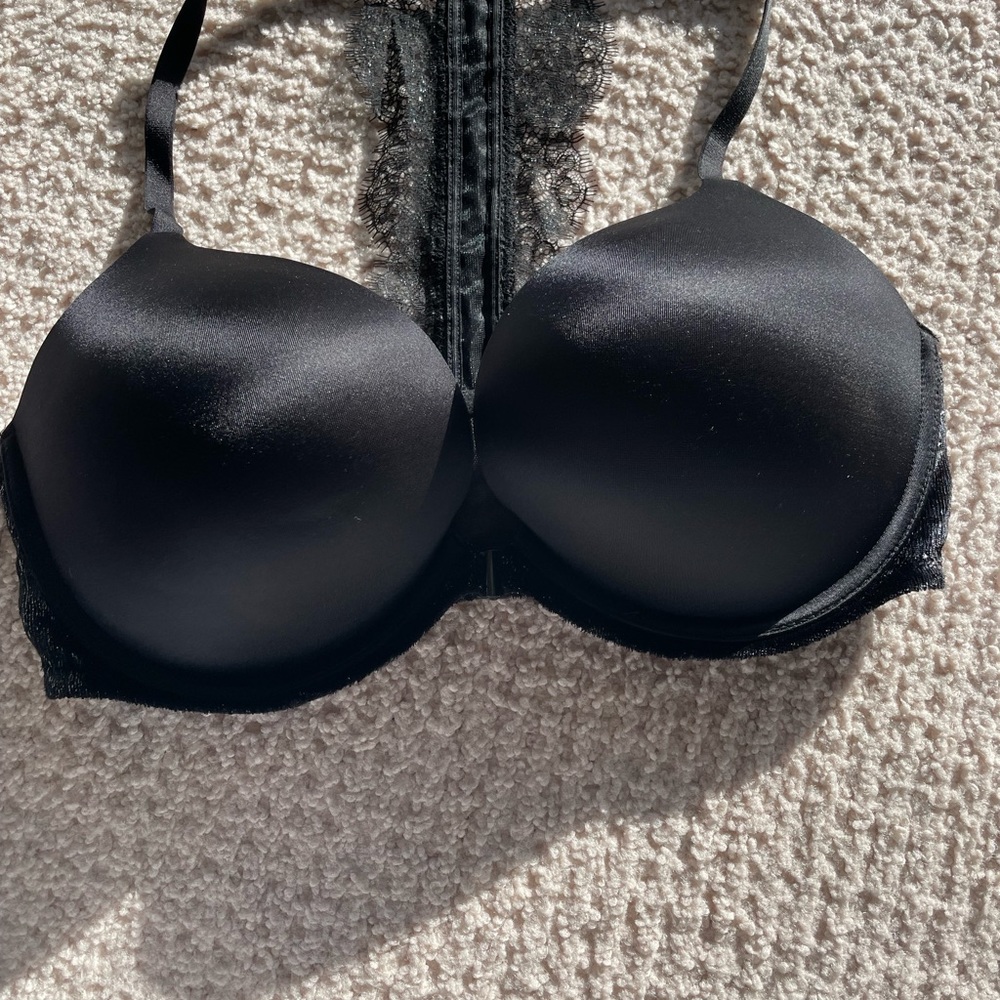 Victoria Secret 36D bombshell racer back bra